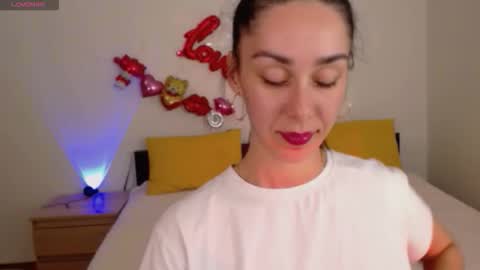 Snapshot of brunettgirl_ chatting on October 2025 06:20:01 PM Ellis online show from October 2025 06:20:01 PM