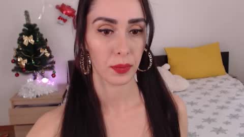 Ellis online show from December 2025 08:20:02 AM