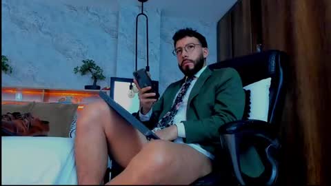 Andres Suarez online show from March 2025 06:08:02 PM