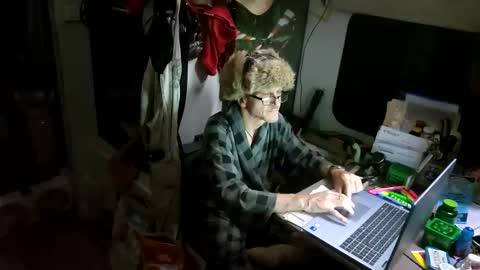 Steve... aka SkinnieDippin aka TimberTramp online show from June 2026 08:26:01 AM