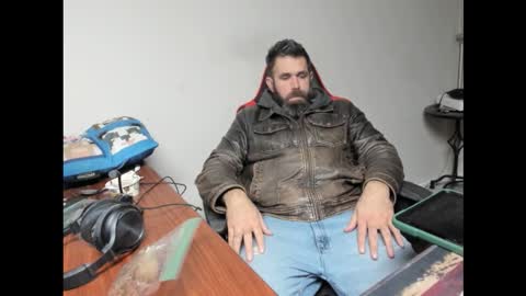 BRUTALMASTER1983 online show from November 2025 08:45:01 PM