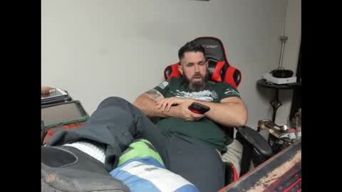 BRUTALMASTER1983 online show from December 2025 05:27:01 AM