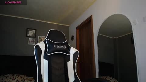 Snapshot of bryan_oficials chatting on December 2024 03:25:01 AM bryan_oficials online show from December 2024 03:25:01 AM