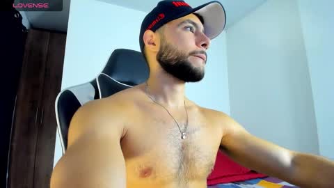 Snapshot of bryan_oficials chatting on October 2025 01:59:02 AM bryan_oficials online show from October 2025 01:59:02 AM