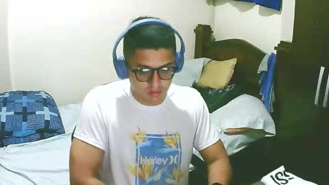 Snapshot of bryanbendy chatting on September 2025 06:19:02 AM bryanbendy online show from September 2025 06:19:02 AM