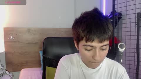 Snapshot of bryce_evans chatting on December 2024 11:59:02 PM B R Y C E online show from December 2024 11:59:02 PM