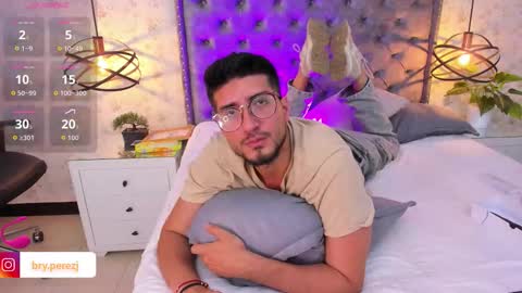 bry online show from November 2025 03:43:02 PM