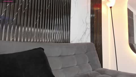 Bryxon  online show from December 2024 02:44:01 PM