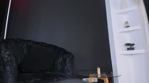 Bryxon  online show from January 2025 03:39:02 AM