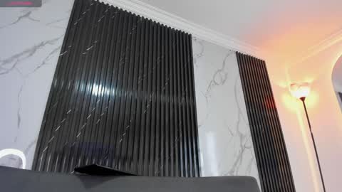 Bryxon  online show from January 2025 06:16:01 PM