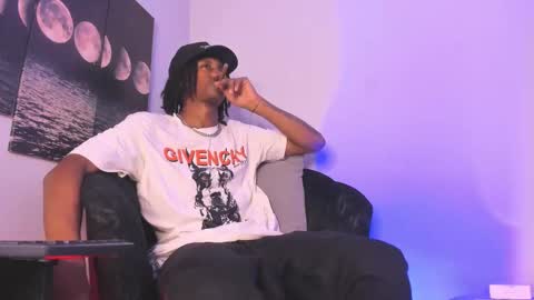 Bryxon  online show from September 2025 03:01:02 PM