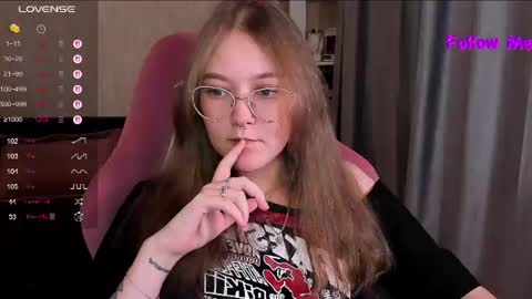 Snapshot of bubble_bunny chatting on June 2026 11:51:01 PM Ruby online show from June 2026 11:51:01 PM