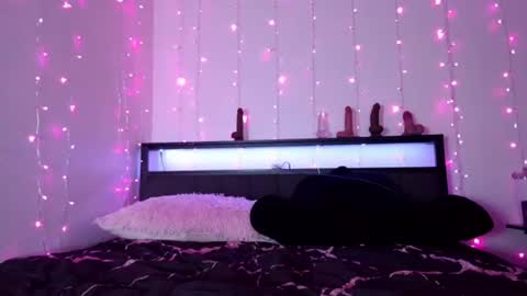 Snapshot of bubble_girl_lo chatting on July 2026 05:58:02 AM Queen Lola XXX online show from July 2026 05:58:02 AM