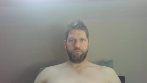 bubblebee1982 online show from April 2026 08:06:02 AM