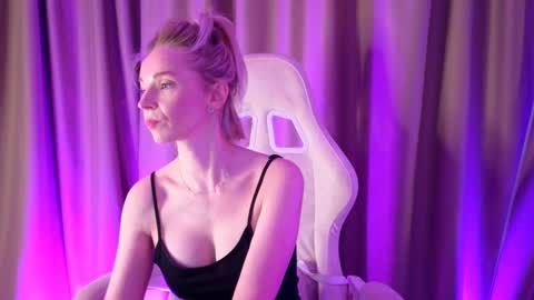 bubbling_crush online show from March 2025 10:45:02 PM