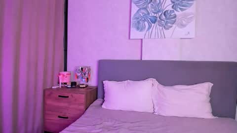 bubbling_crush online show from September 2025 10:35:01 PM