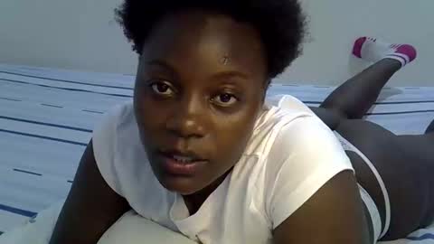 bubbly_ass30 online show from March 2026 12:52:02 AM