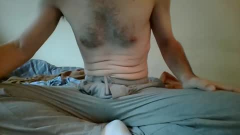 Snapshot of buckeye1990 chatting on September 2025 04:43:01 PM B online show from September 2025 04:43:01 PM