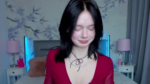 Leona online show from March 2026 10:04:01 PM