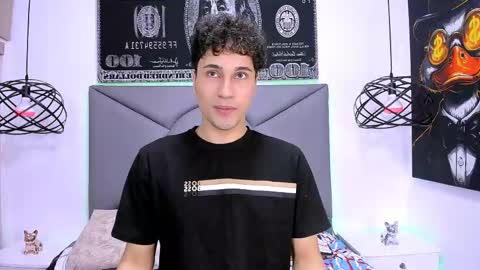 Snapshot of buddy_whitte chatting on May 2026 05:52:02 PM Buddy Whitte online show from May 2026 05:52:02 PM