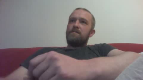 Snapshot of budgie1095 chatting on January 2025 10:27:01 PM budgie1095 online show from January 2025 10:27:01 PM