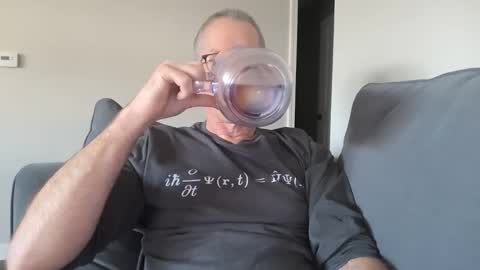 Snapshot of budman004 chatting on November 2025 08:44:01 PM budman004 online show from November 2025 08:44:01 PM