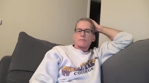 budman004 online show from November 2025 10:12:01 PM