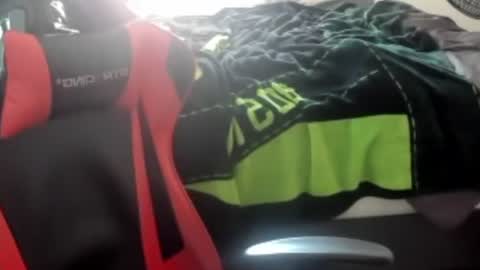 buffsexyman24 online show from January 2026 04:01:01 PM