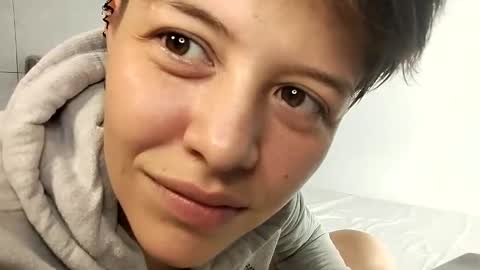 Snapshot of bug2025 chatting on September 2025 02:37:01 AM bug2025 online show from September 2025 02:37:01 AM