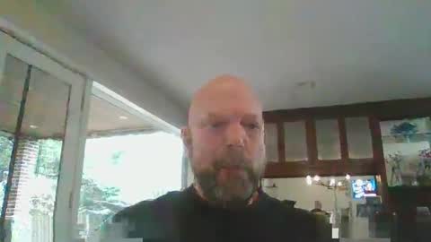 bulldog302w online show from December 2025 07:09:01 PM