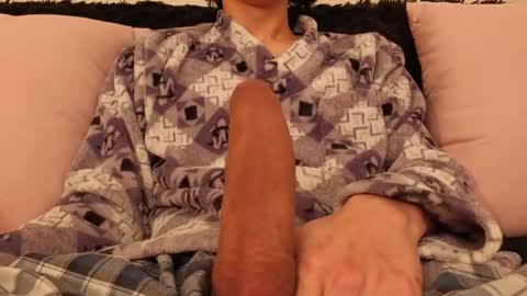 Snapshot of bumblubee chatting on October 2025 07:51:01 PM Tonny online show from October 2025 07:51:01 PM