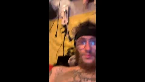Snapshot of bunniandcryme chatting on November 2025 08:59:02 AM bunniandcryme online show from November 2025 08:59:02 AM