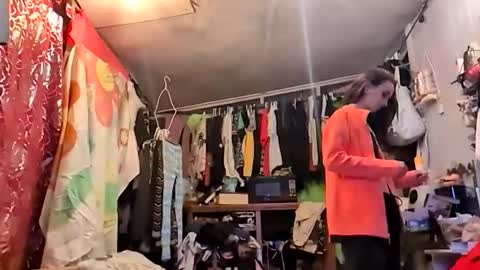 Snapshot of bunniandcryme chatting on November 2025 04:37:01 AM bunniandcryme online show from November 2025 04:37:01 AM