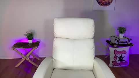 BUNNIE and THE DUDE TheLebowskis online show from December 2025 04:06:01 AM