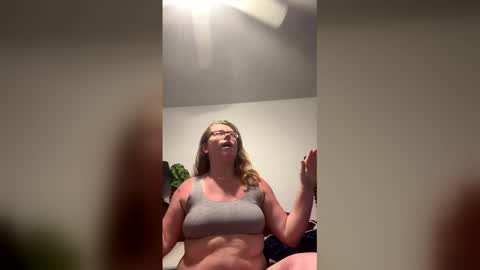 Snapshot of bunniejean chatting on June 2026 10:33:02 PM bunniejean online show from June 2026 10:33:02 PM