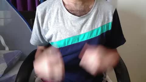 Revo  Hi dear everyone..Im on a break due to exams and studies and some functions in family..will back soon..stay tuned...Ty online show from December 2025 05:47:02 AM