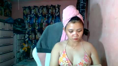 Snapshot of bunny_flower18 chatting on May 2026 12:22:02 PM bunny_flower18 online show from May 2026 12:22:02 PM