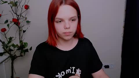 Snapshot of bunnybloom_ chatting on May 2026 07:54:02 PM Ariel online show from May 2026 07:54:02 PM