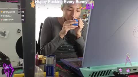 Snapshot of bunnycheekz chatting on January 2025 07:00:02 PM Tokki bunny online show from January 2025 07:00:02 PM