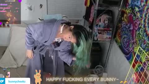 Snapshot of bunnycheekz chatting on November 2025 08:03:01 AM Tokki bunny online show from November 2025 08:03:01 AM