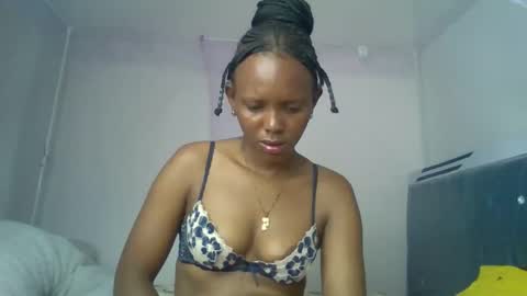 Snapshot of bunnydiva_ chatting on May 2026 02:08:02 AM bunnydiva_ online show from May 2026 02:08:02 AM