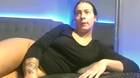 bunnyela online show from February 2026 05:09:02 PM