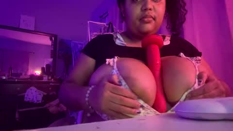 Snapshot of bunnyslittlecum chatting on November 2025 09:08:02 AM Bunnygirl Onyx online show from November 2025 09:08:02 AM