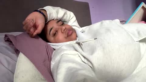 Snapshot of bunnyslittlecum chatting on November 2025 11:25:01 PM Bunnygirl Onyx online show from November 2025 11:25:01 PM