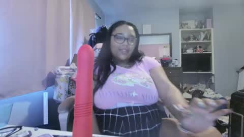 Snapshot of bunnyslittlecum chatting on April 2026 01:21:01 AM Bunnygirl Onyx online show from April 2026 01:21:01 AM