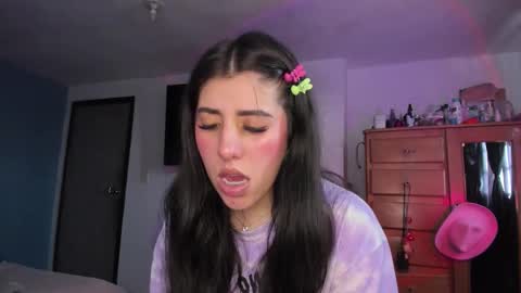 Snapshot of bunnyy09 chatting on October 2025 07:14:02 PM Jess online show from October 2025 07:14:02 PM