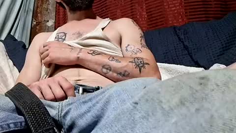 Buster18Hymen online show from September 2025 04:24:01 AM