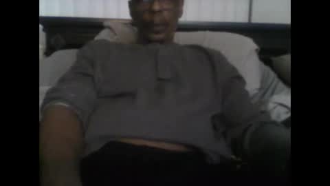 Busturgutzgd1 online show from December 2024 01:02:02 AM