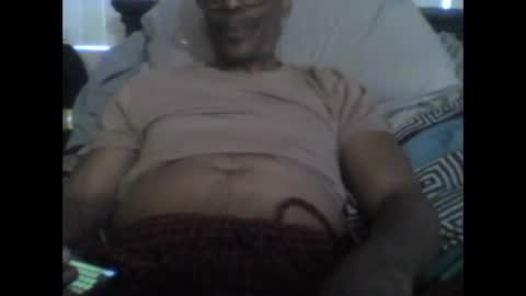 Busturgutzgd1 online show from December 2024 10:27:01 PM