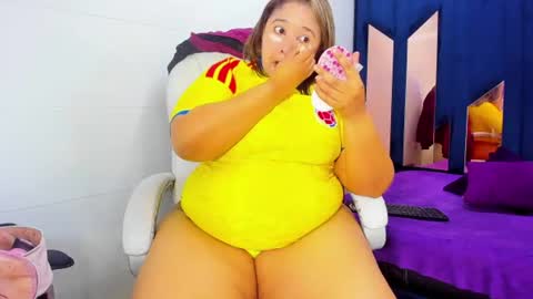 Snapshot of busty_juicyy chatting on June 2026 02:23:02 PM busty juicyy online show from June 2026 02:23:02 PM